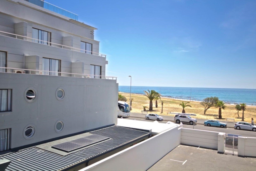 To Let 2 Bedroom Property for Rent in Mouille Point Western Cape